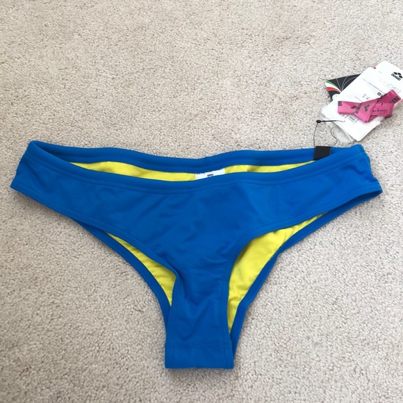 NWT Arena Rule Breaker Unique Bikini Bottoms - Picture 3 of 8